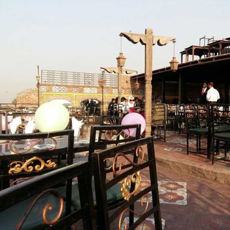 Haveli Restaurant: Feast Like a Maharaja!