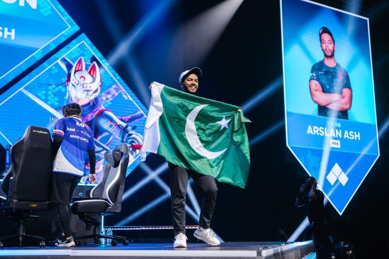 Cash In Pixels – How Pakistani Youth Turn eSports into Income